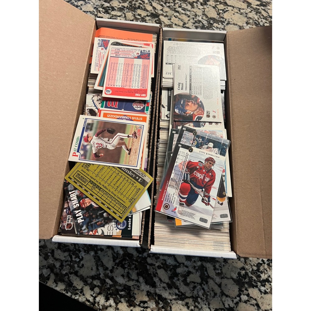 Vintage Baseball and Hockey Trading Card Bulk Lot